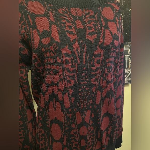 Carmen Marc Valvo Coastal Stretchy Knit Career Top Size Medium - Picture 2 of 5